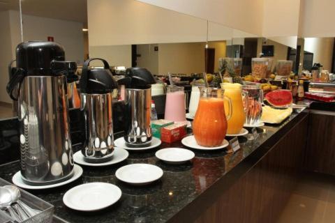 Jbr Park Hotel Гояния Екстериор снимка